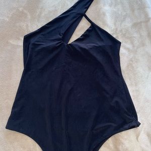 Size US 8 Bodysuit from PrettyLittleThing